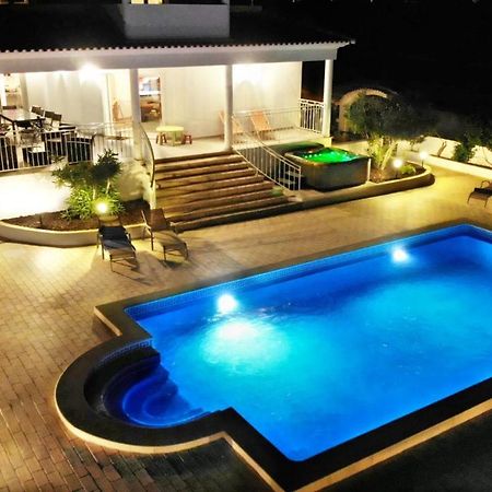 Sunset Villa By Laranjal Rentals Olhos de Agua  Extérieur photo