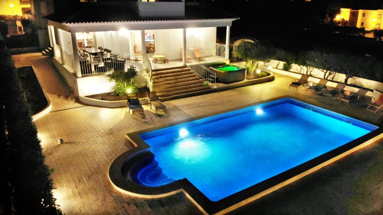 Sunset Villa By Laranjal Rentals Olhos de Agua  Extérieur photo
